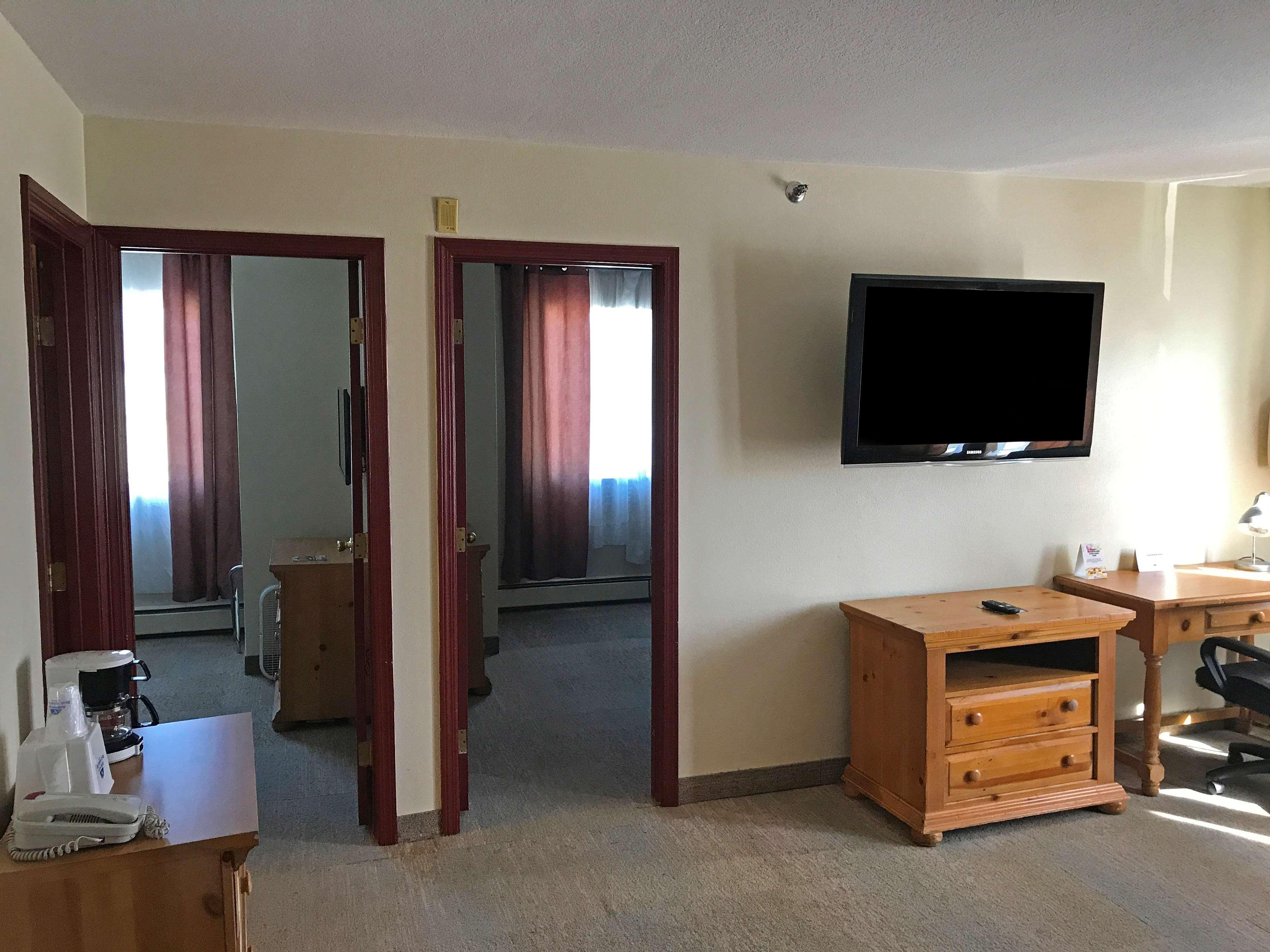 Americas Best Value Inn & Suites Anchorage Airport Exterior foto